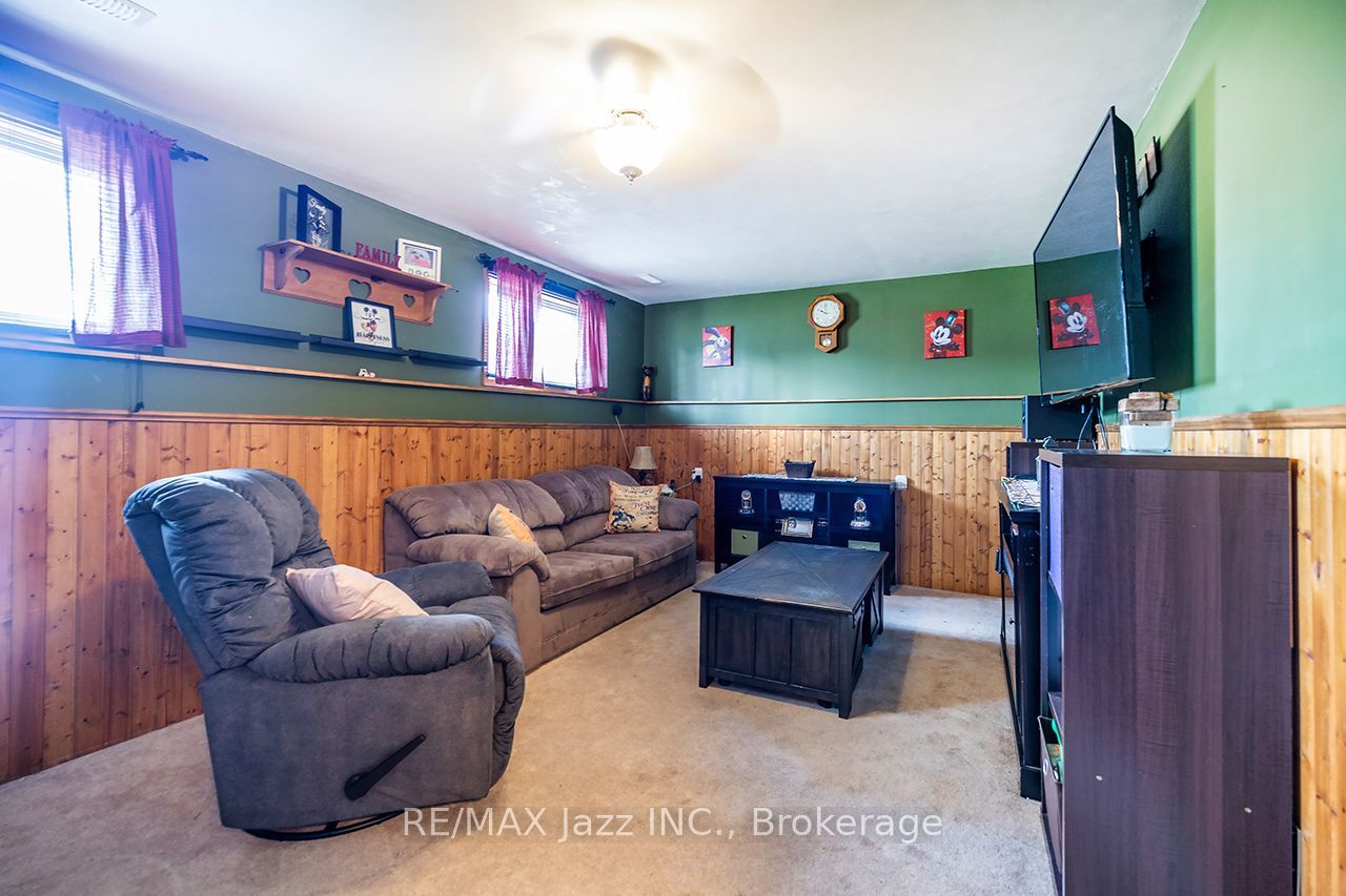 24 Glenn Drive Property Photo 16