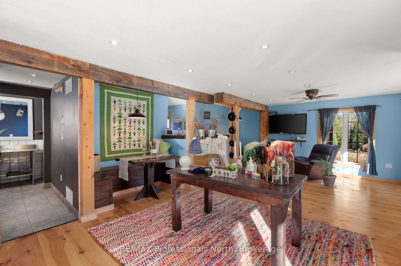 4167 Loop Road Property Photo 7