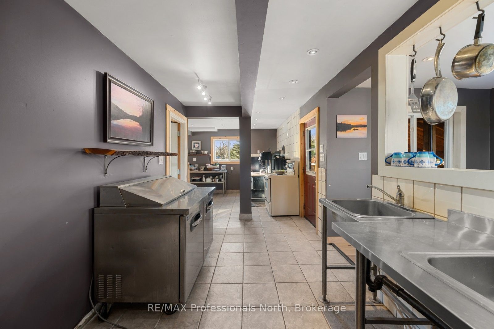 4167 Loop Road Property Photo 16