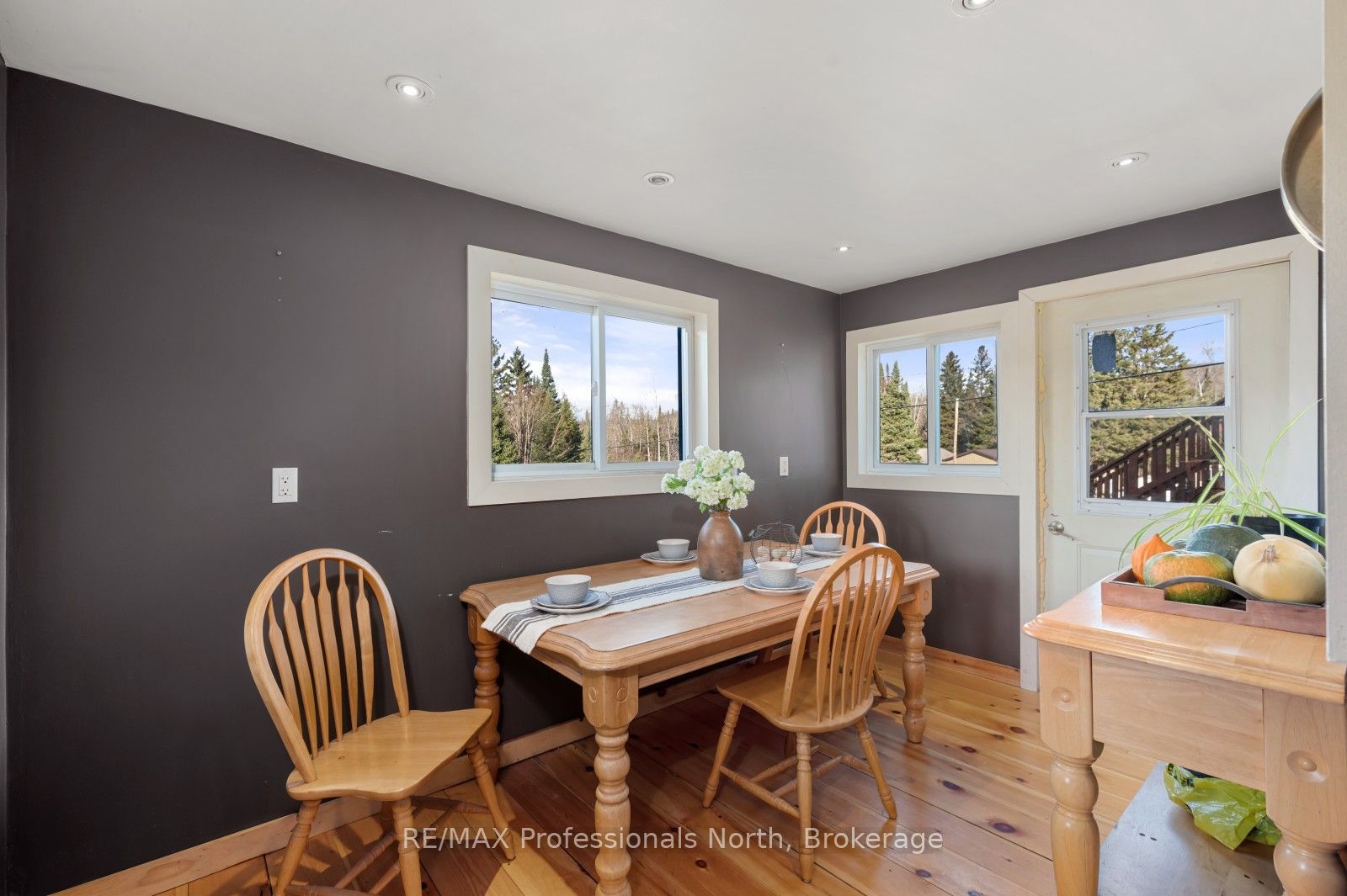 4167 Loop Road Property Photo 17