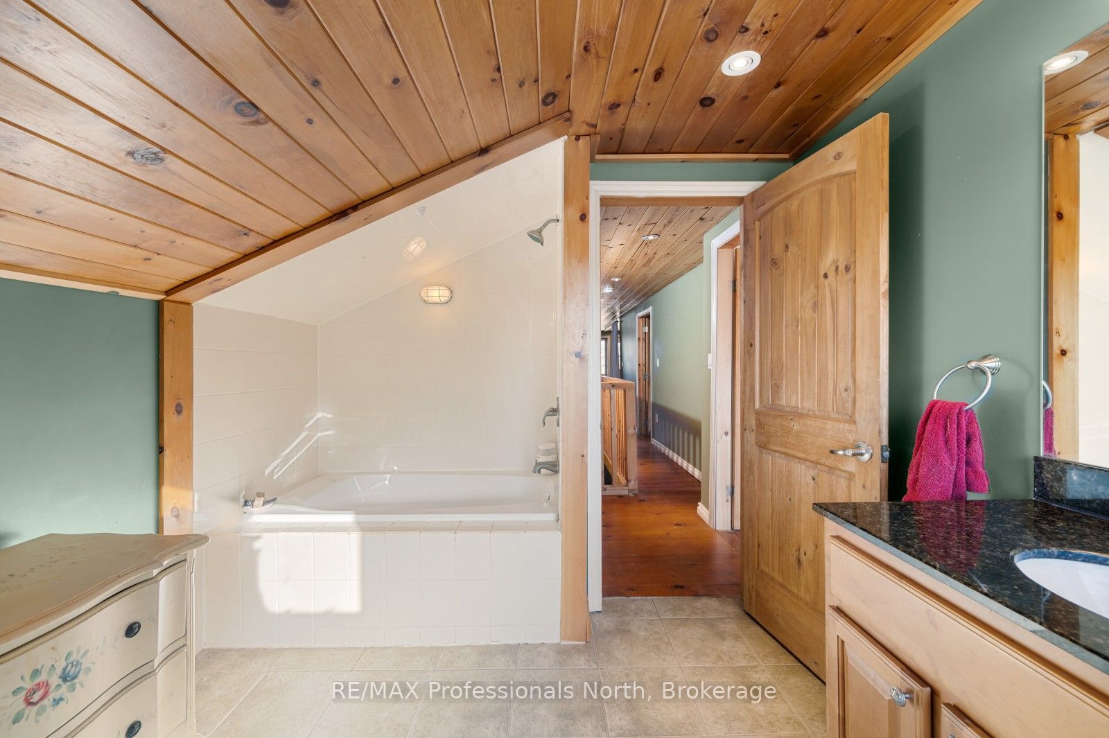 4167 Loop Road Property Photo 32