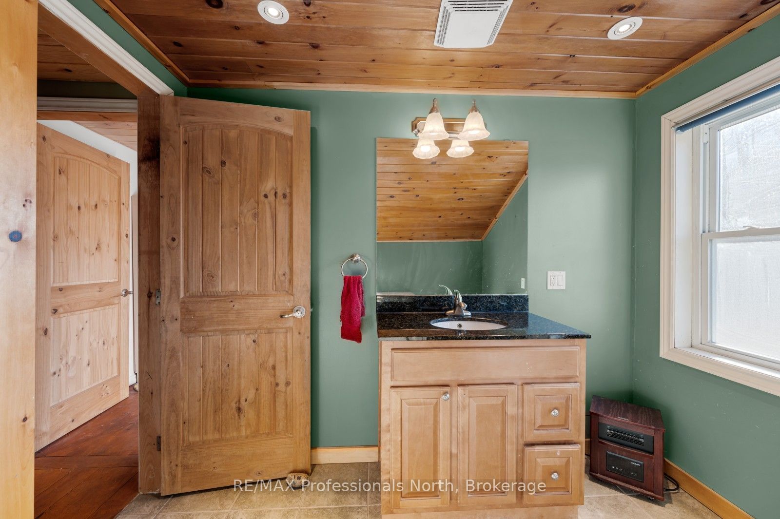 4167 Loop Road Property Photo 33