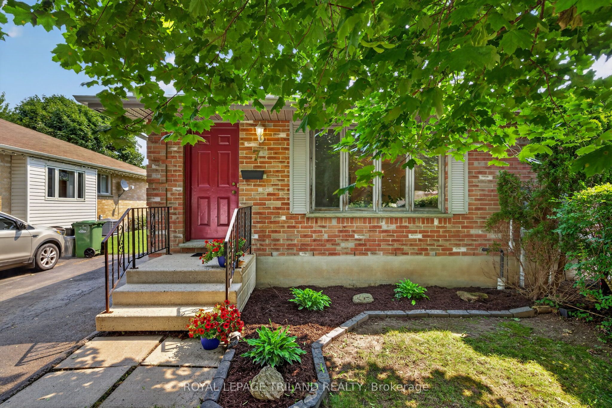 7 Fanjoy Drive Property Photo 3
