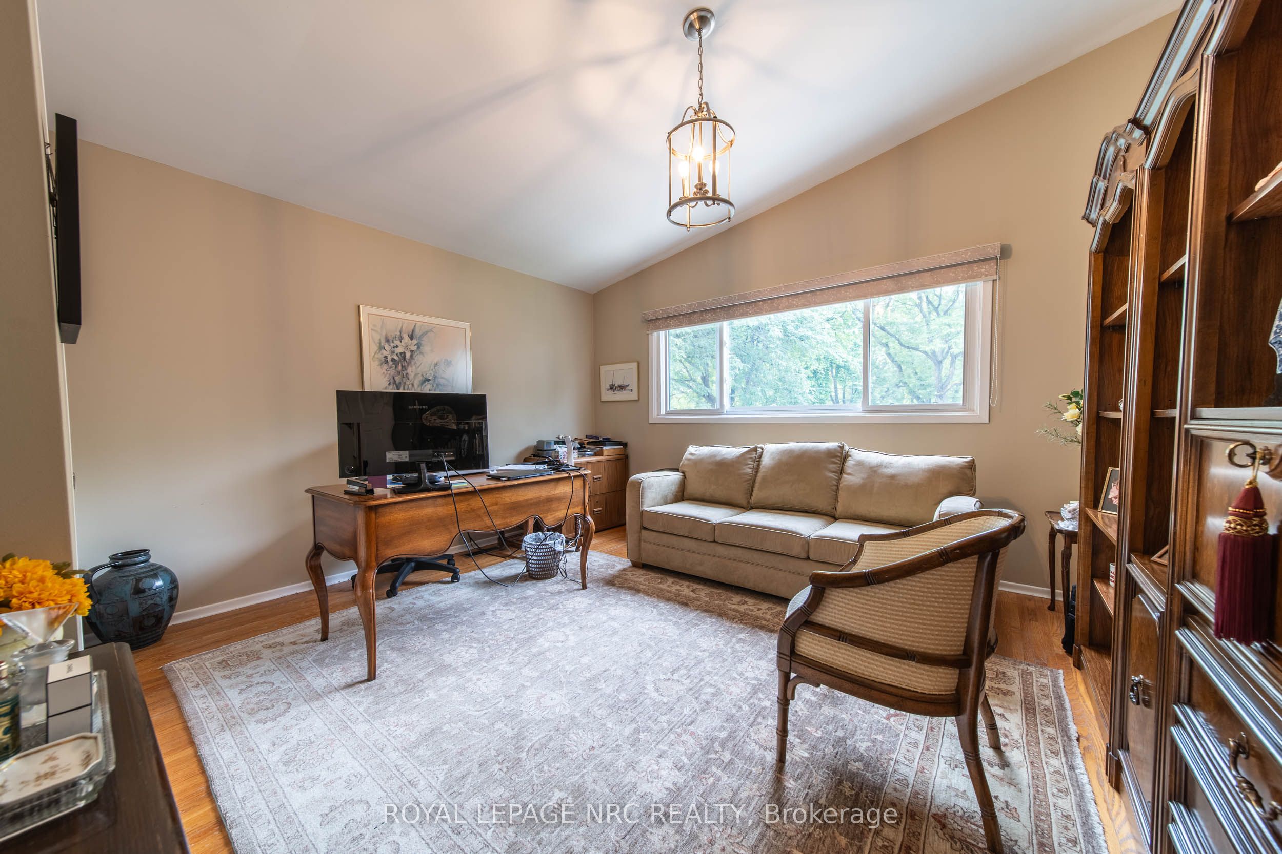6954 Coach Drive Property Photo 8