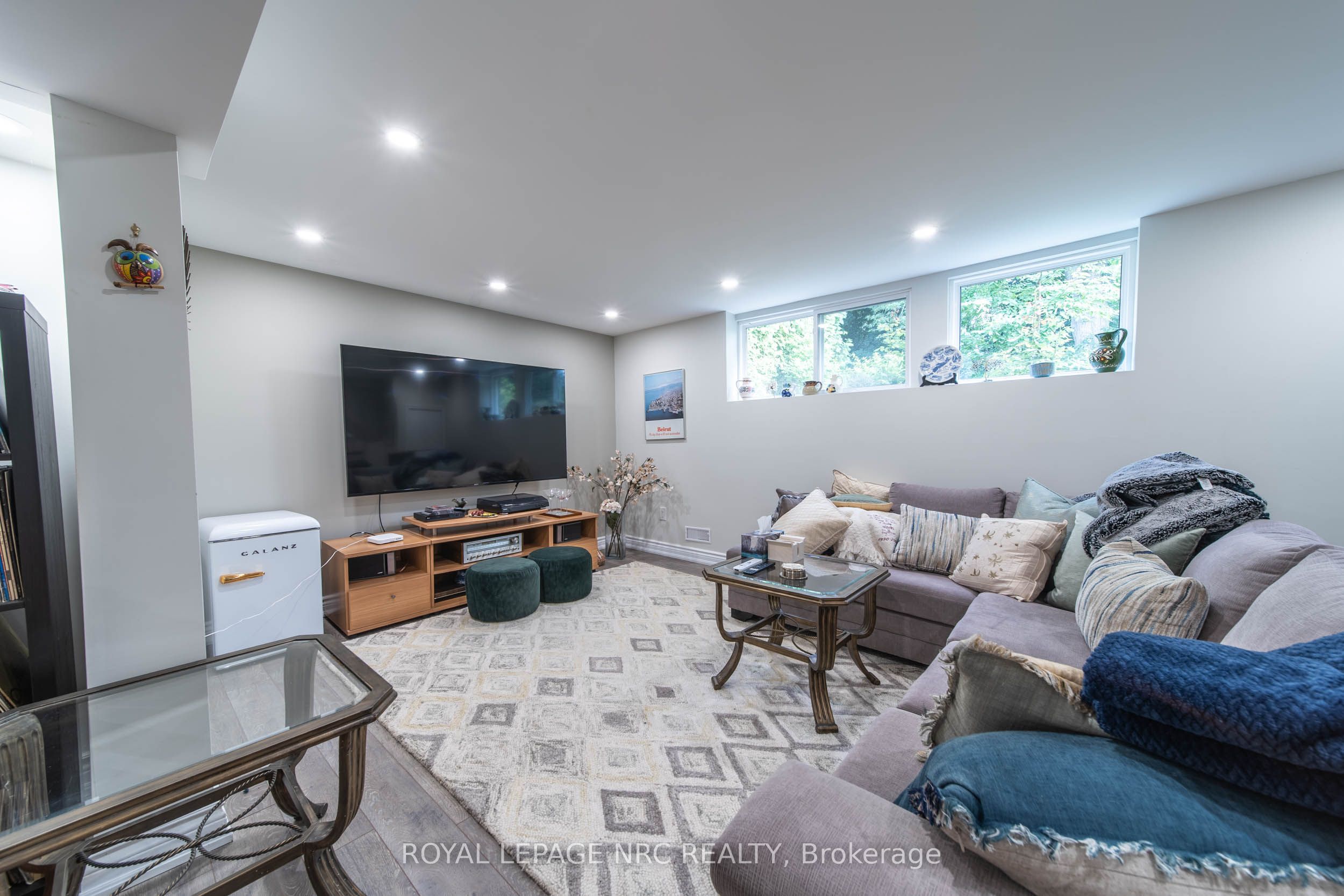 6954 Coach Drive Property Photo 11