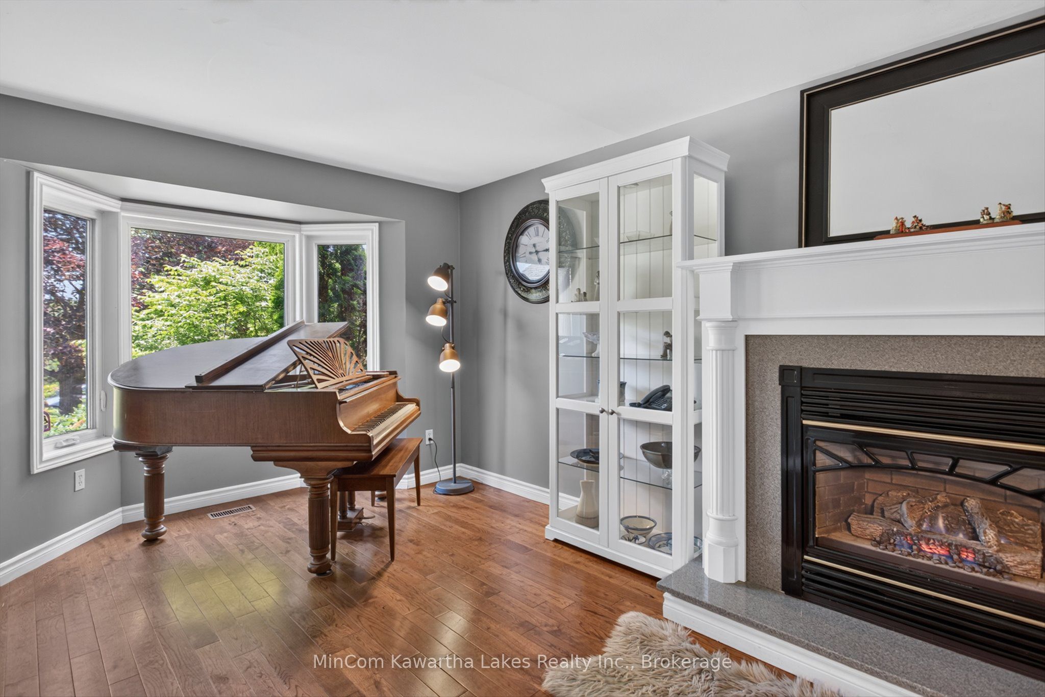 1947 Parkwood Circle Property Photo 19