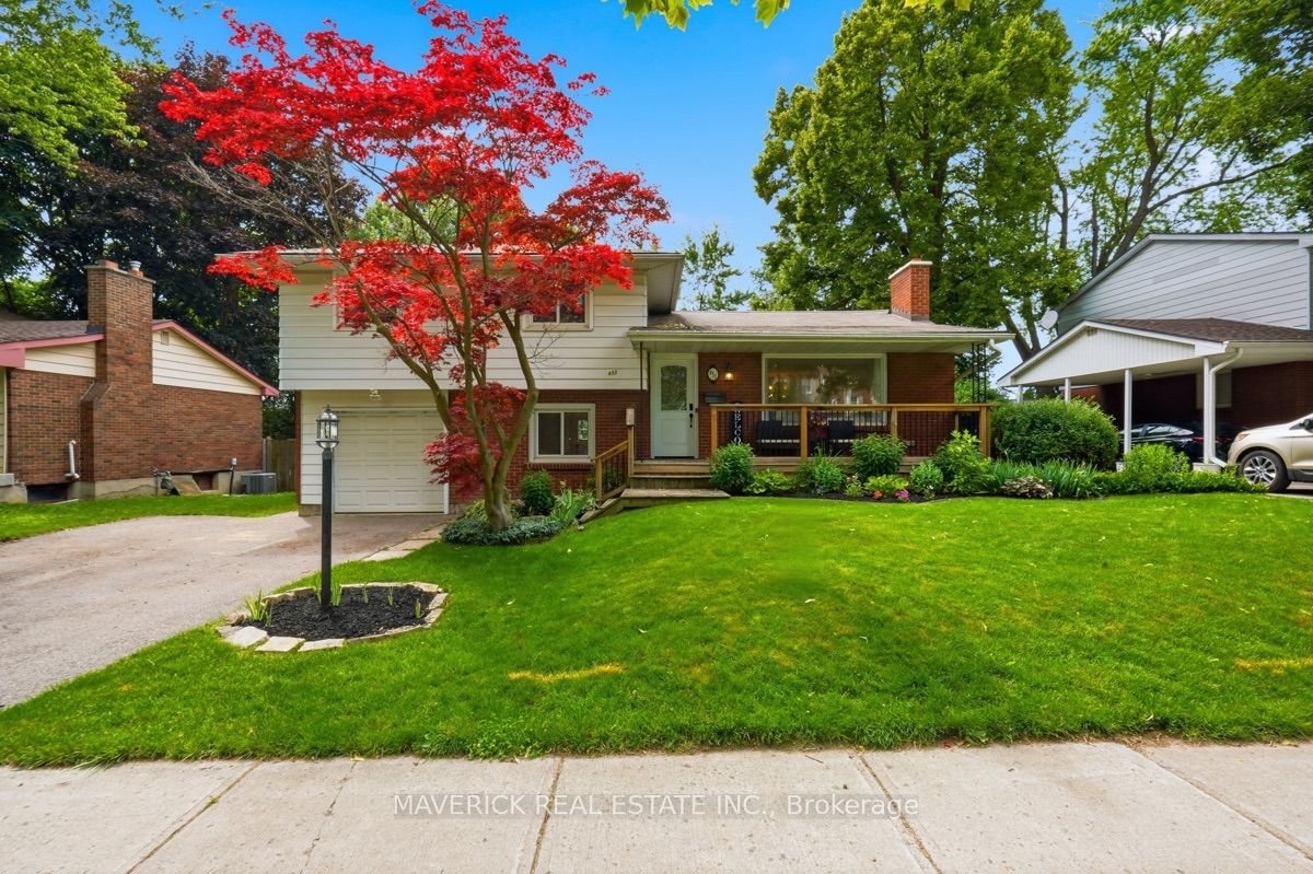 653 Viscount Road Property Photo 1
