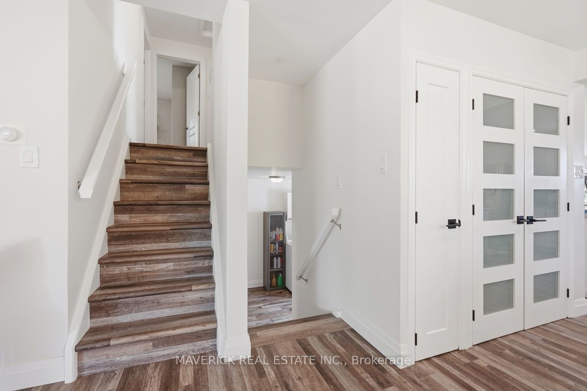 653 Viscount Road Property Photo 17