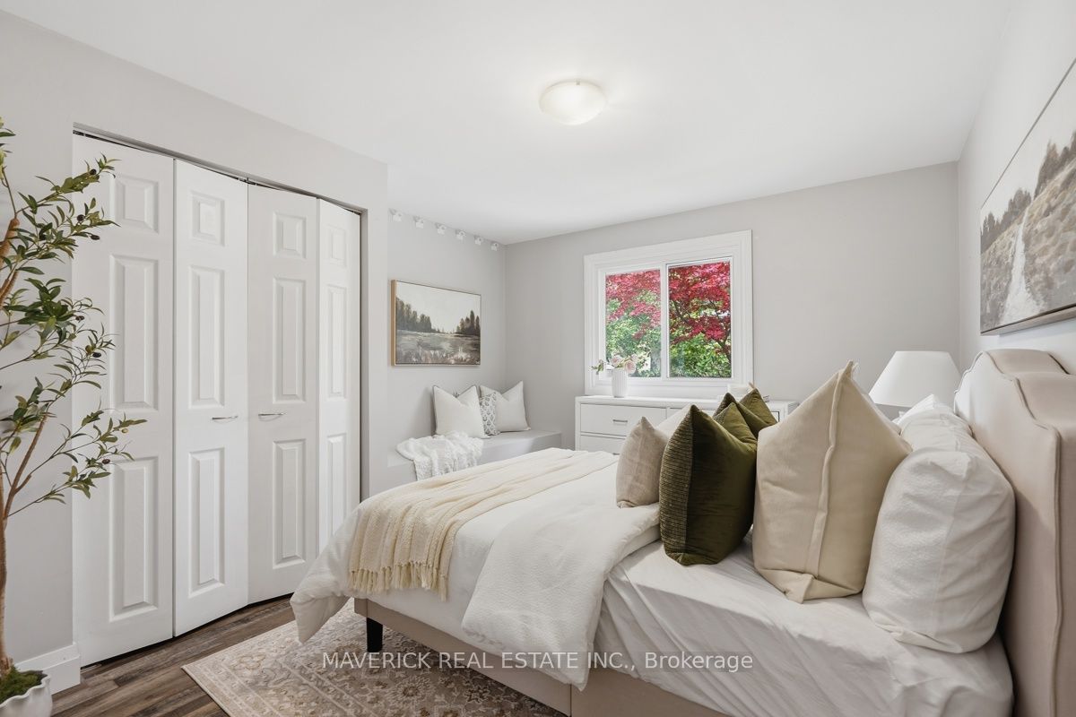 653 Viscount Road Property Photo 22