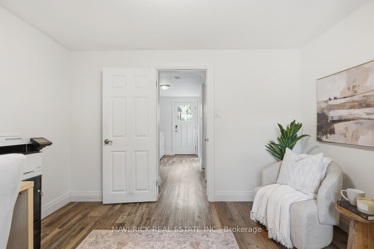 653 Viscount Road Property Photo 30