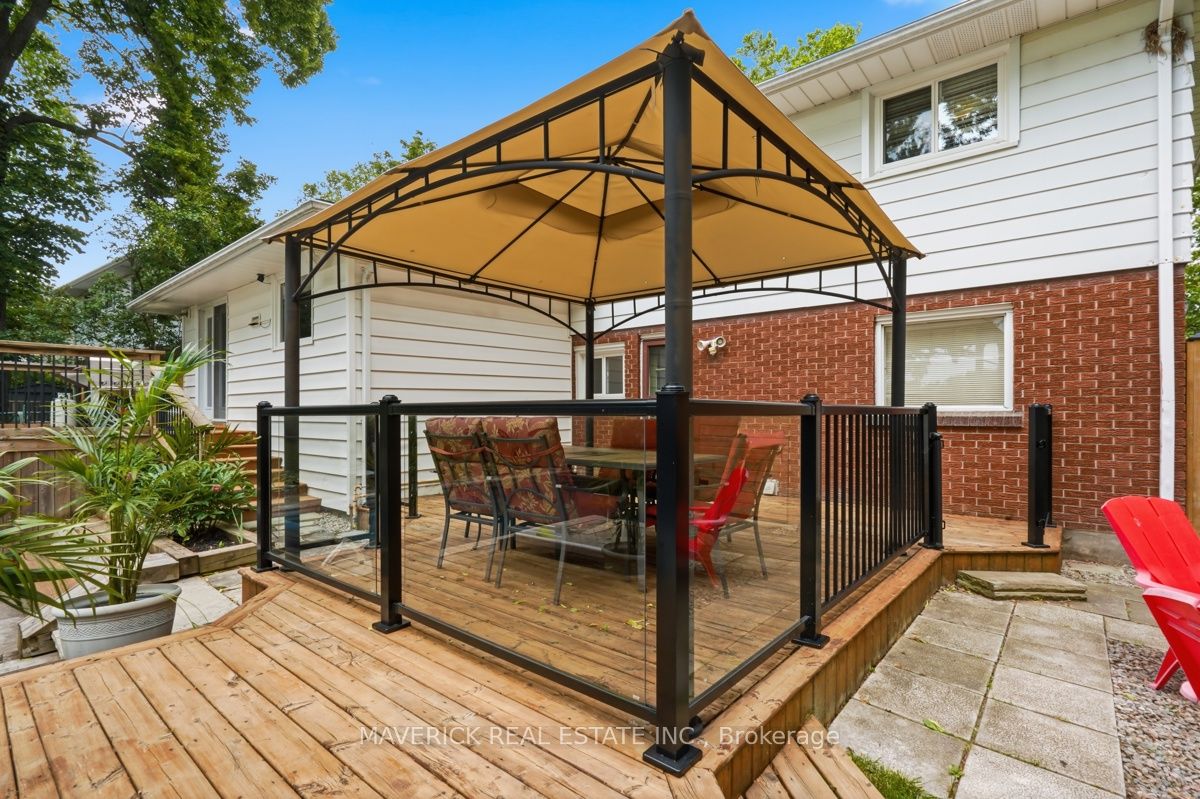 653 Viscount Road Property Photo 38