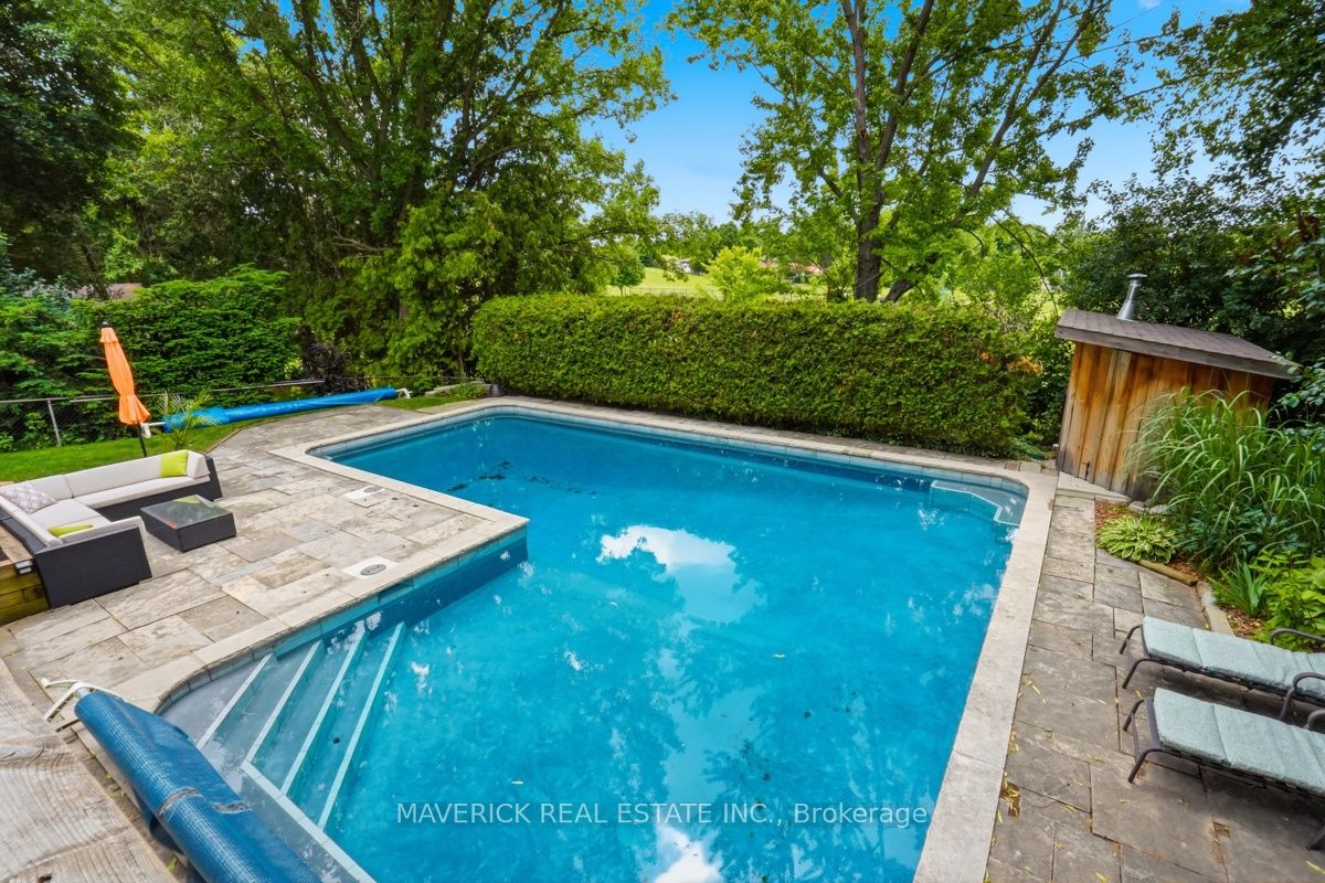 653 Viscount Road Property Photo 41
