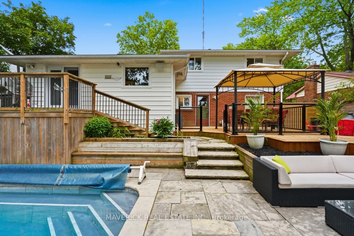 653 Viscount Road Property Photo 43