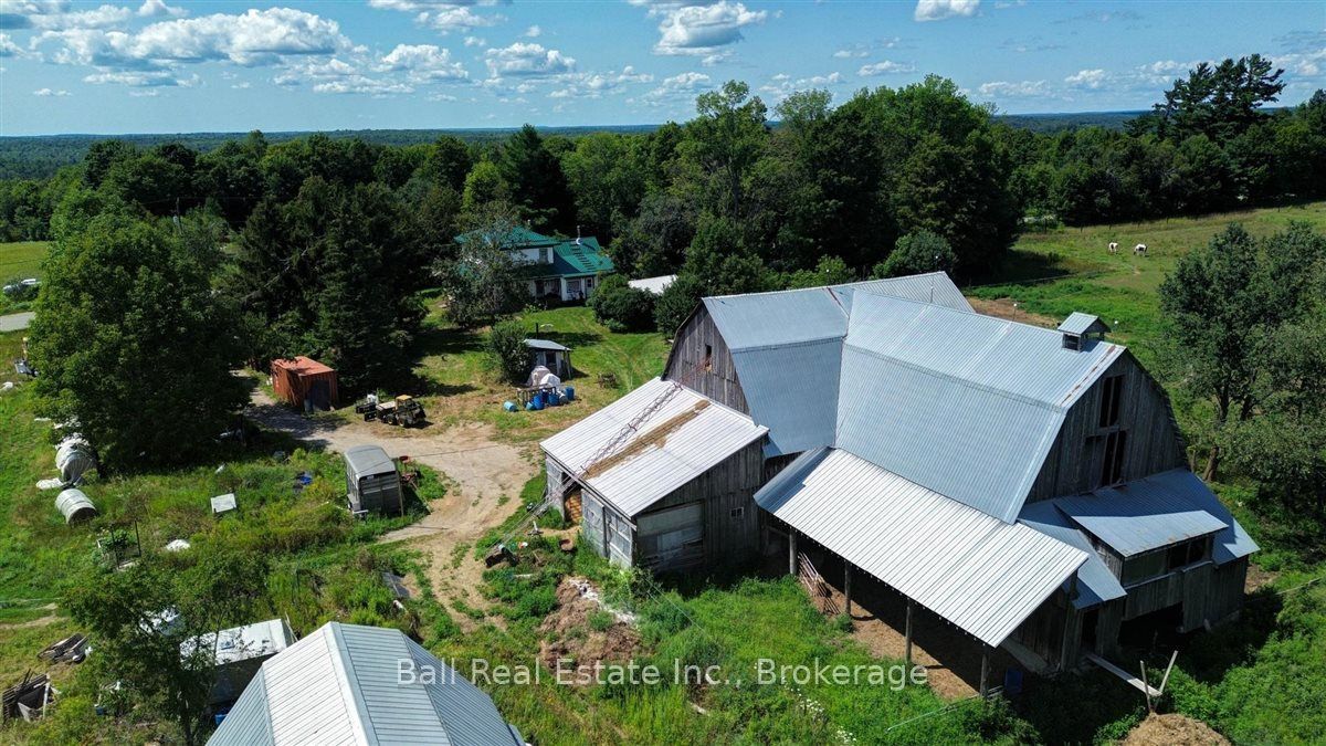 1607 The Ridge Road Property Photo 5