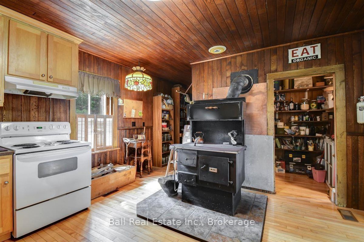 1607 The Ridge Road Property Photo 8