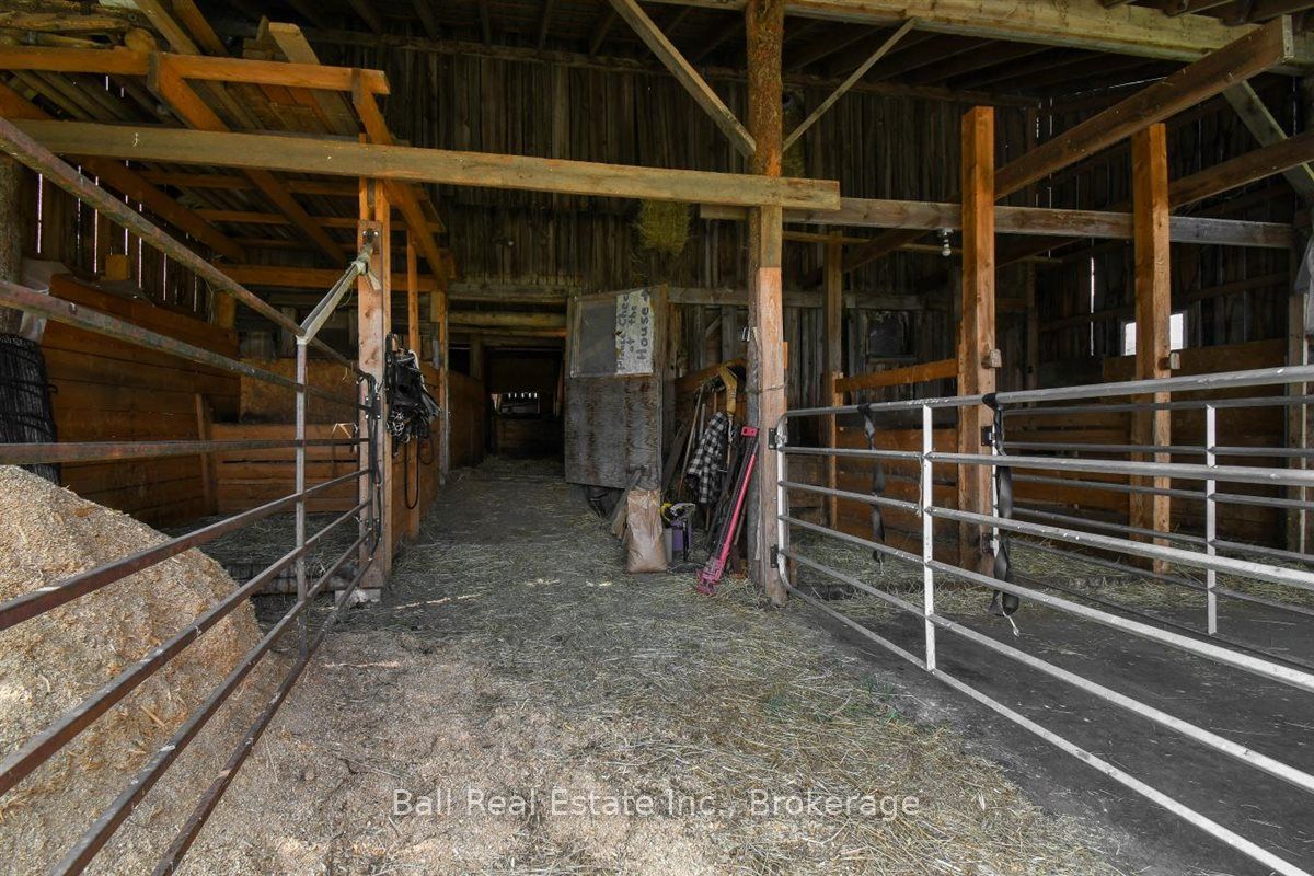 1607 The Ridge Road Property Photo 26