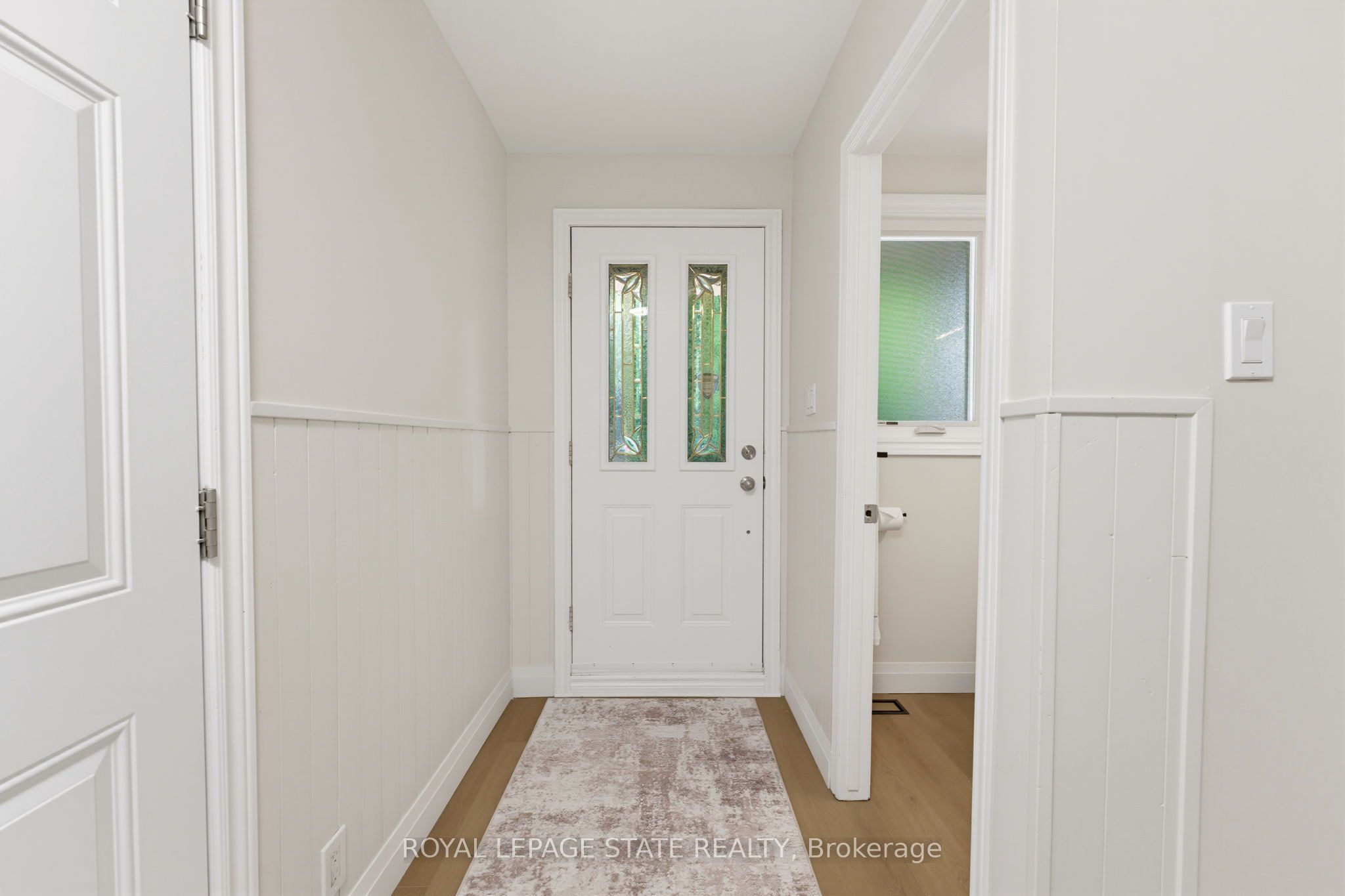 32 Silvervine Drive Property Photo 3