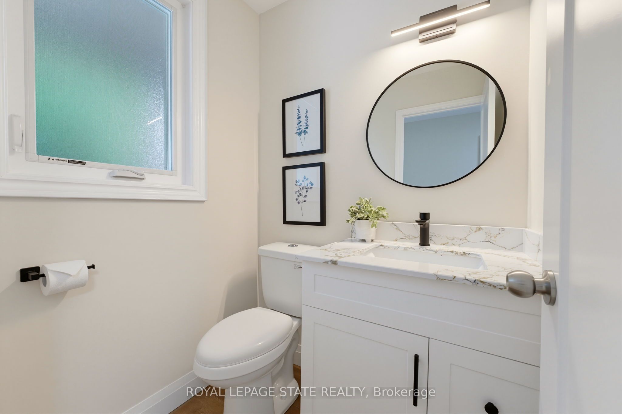 32 Silvervine Drive Property Photo 4
