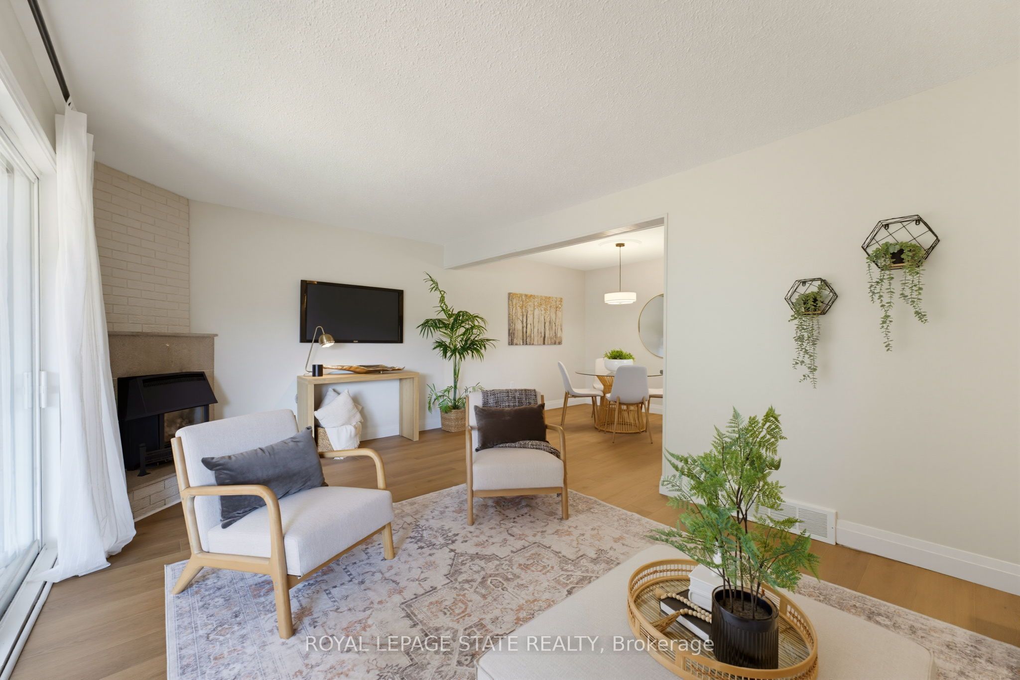 32 Silvervine Drive Property Photo 12