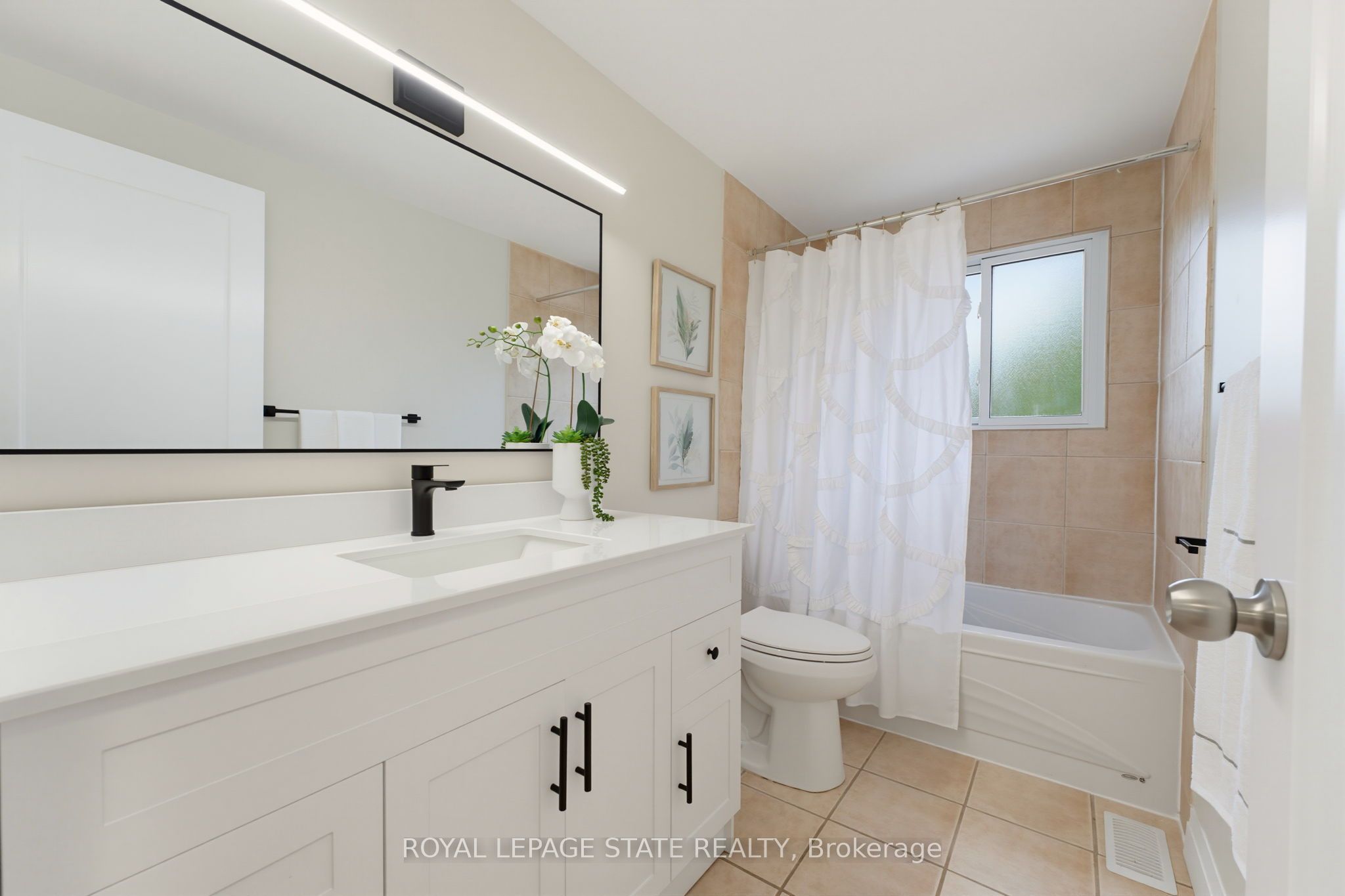 32 Silvervine Drive Property Photo 17