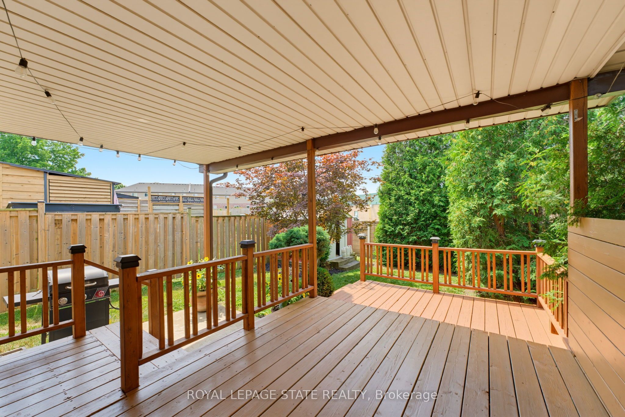 32 Silvervine Drive Property Photo 23
