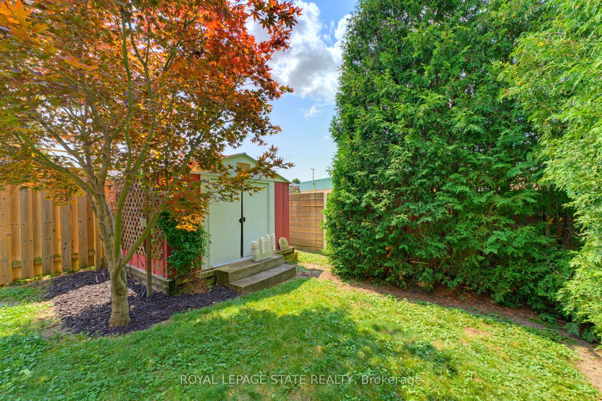 32 Silvervine Drive Property Photo 24