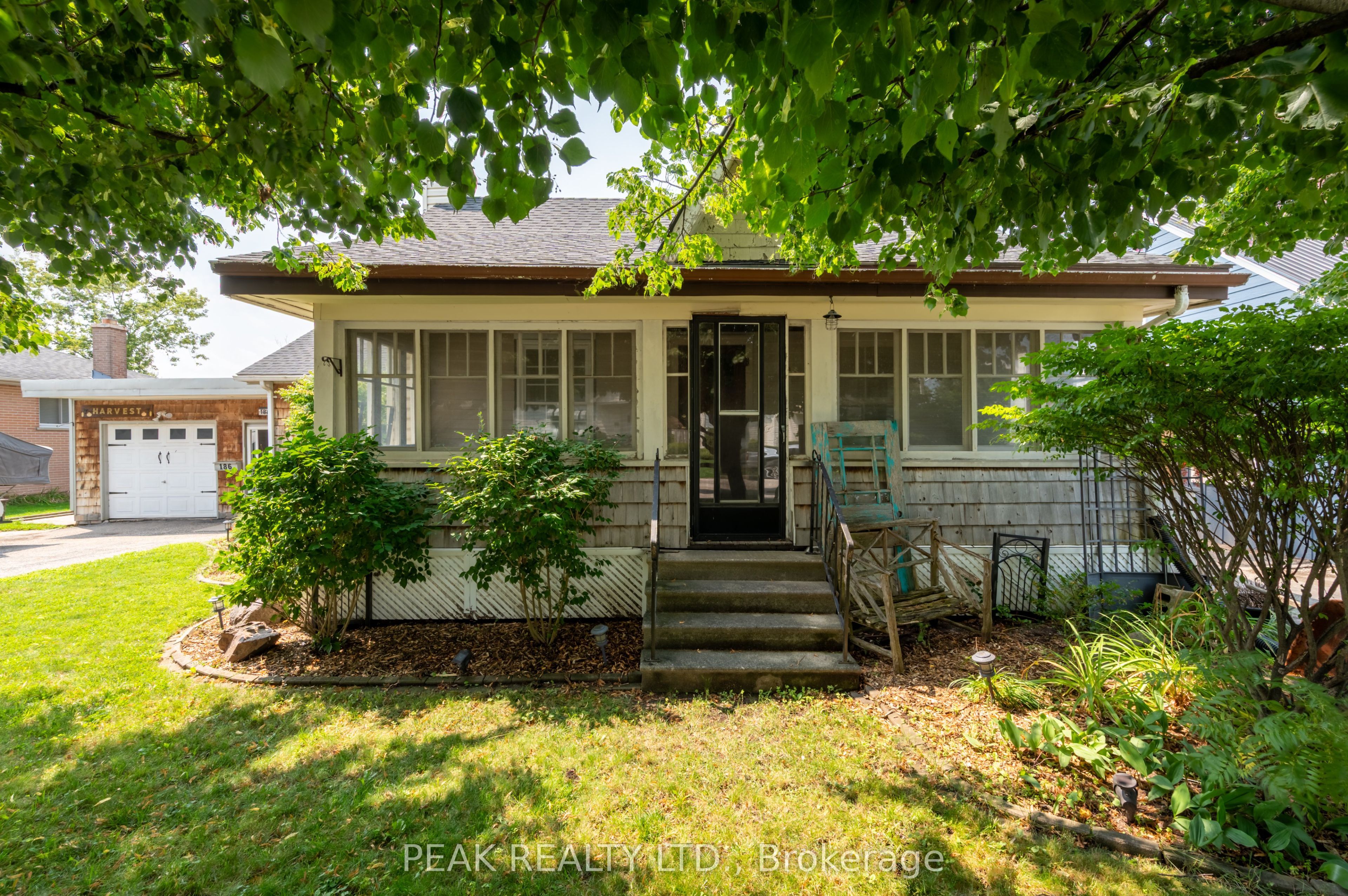 186 Norwich Avenue Property Photo 1