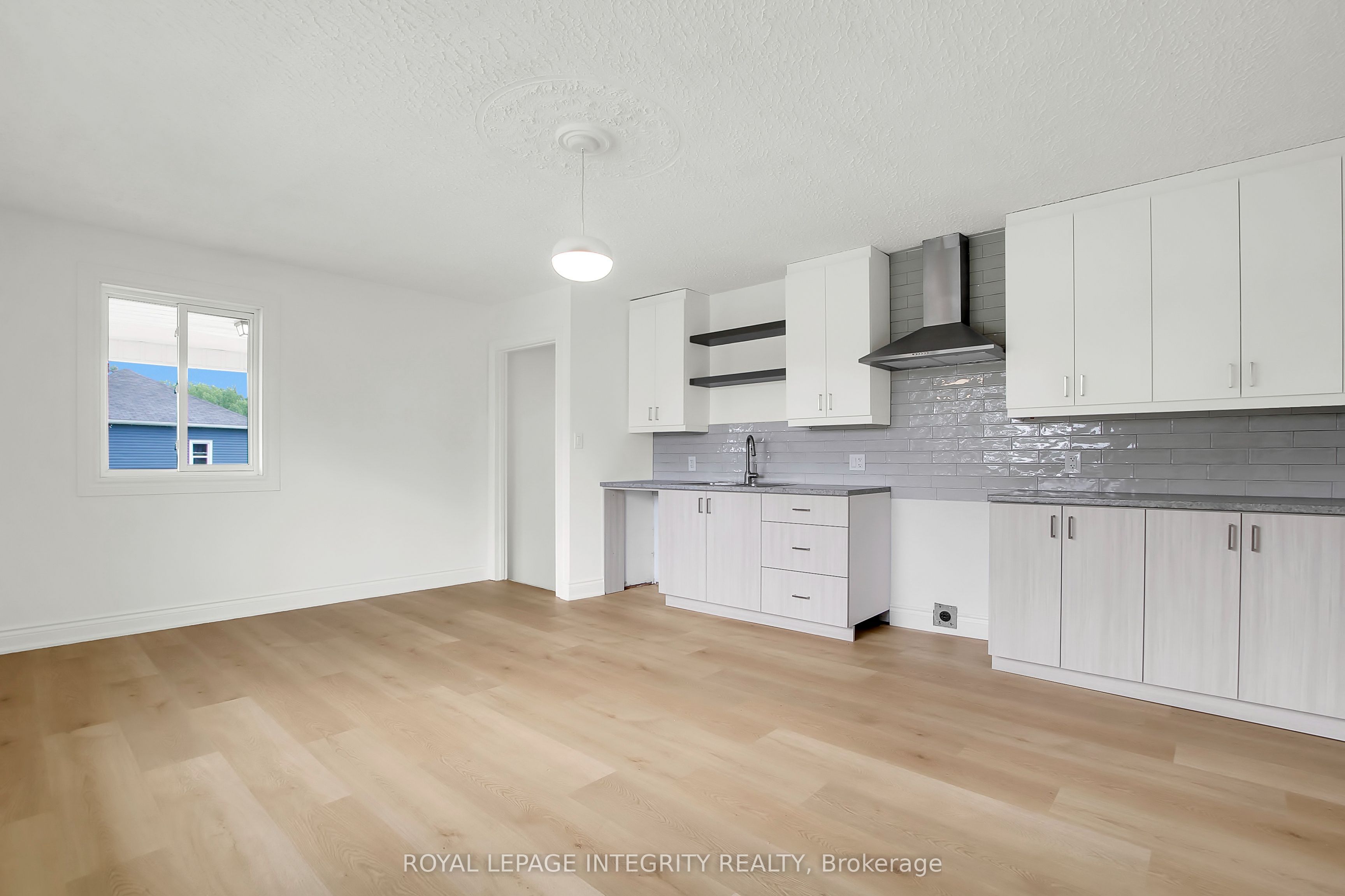 2170 Lajoie Street Property Photo 9