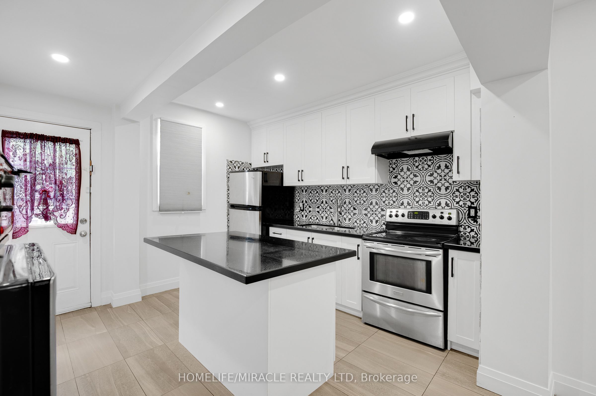 100 Gibson Avenue Property Photo 15