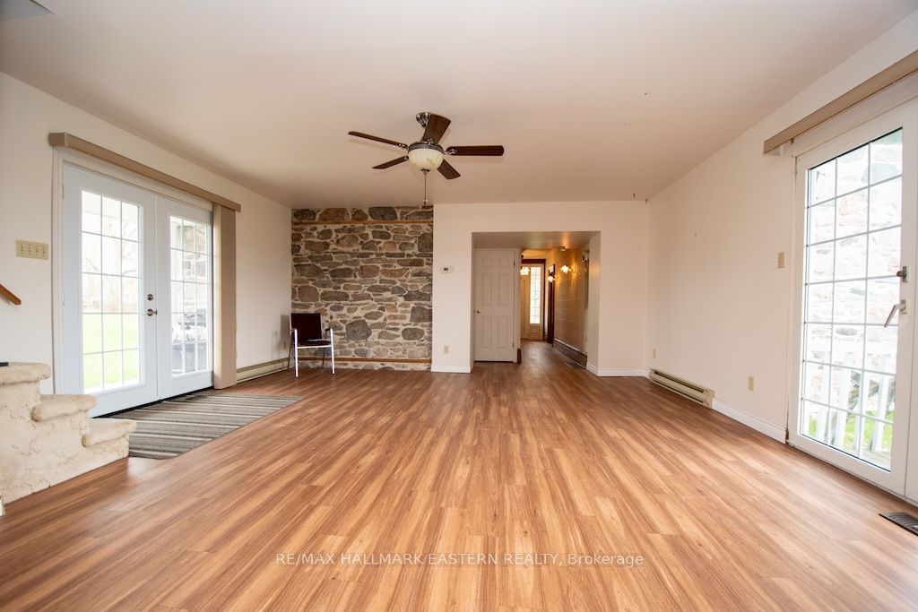 1444 5th Line Property Photo 16