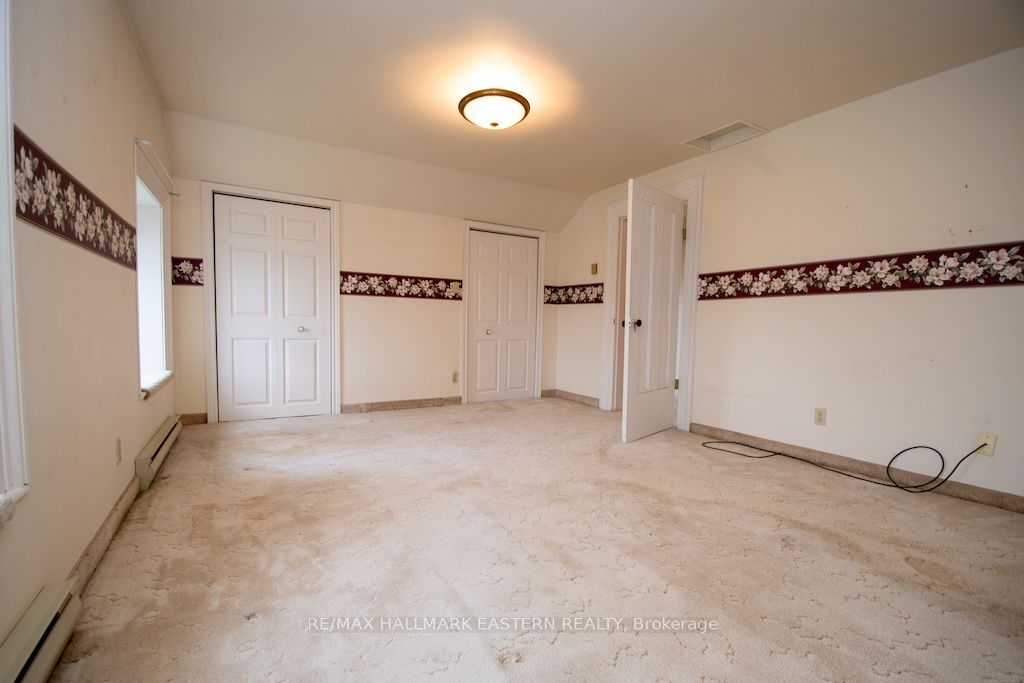 1444 5th Line Property Photo 21
