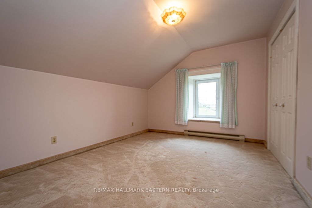 1444 5th Line Property Photo 22