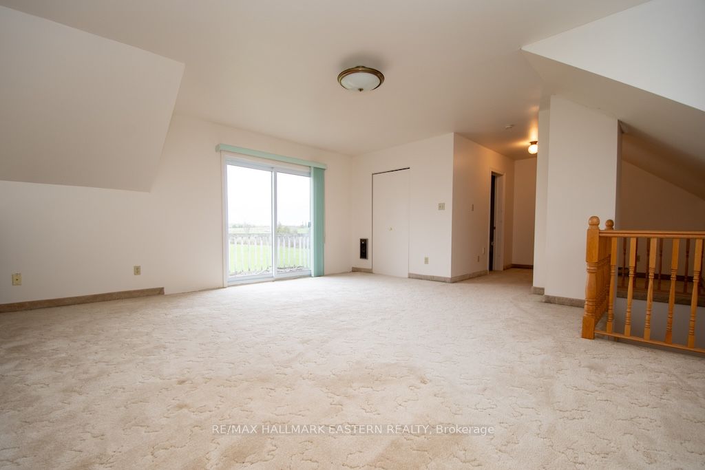 1444 5th Line Property Photo 26