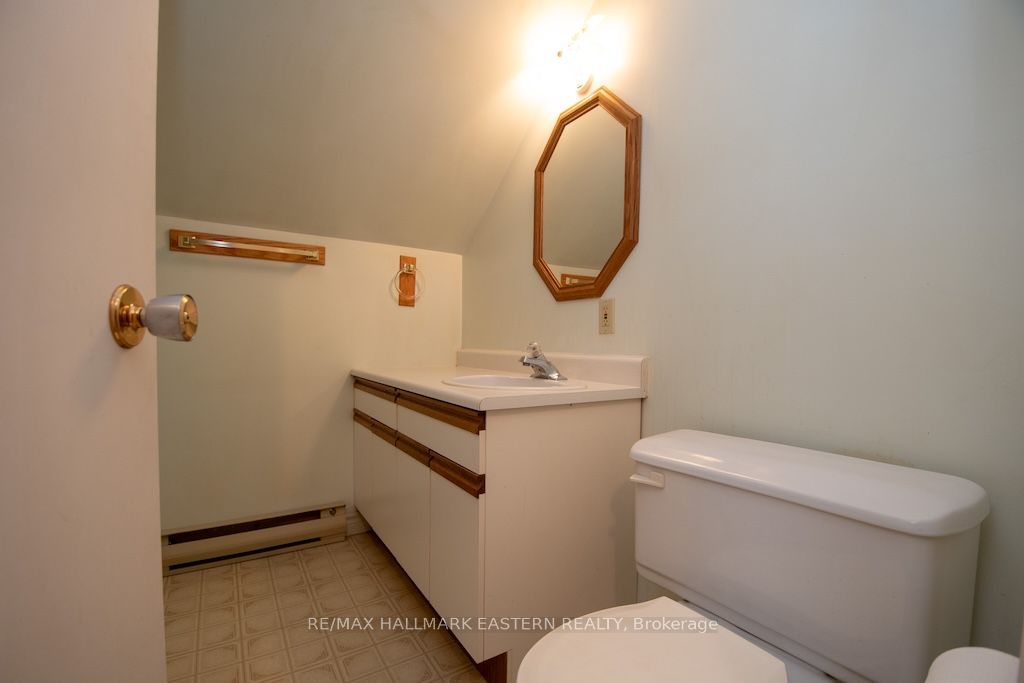 1444 5th Line Property Photo 27