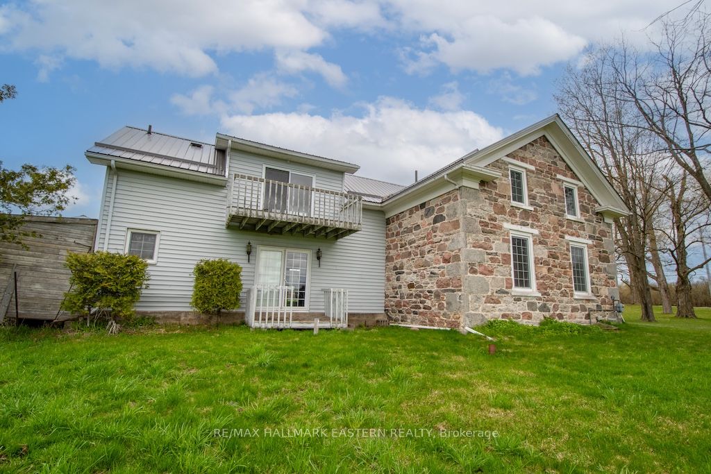 1444 5th Line Property Photo 47
