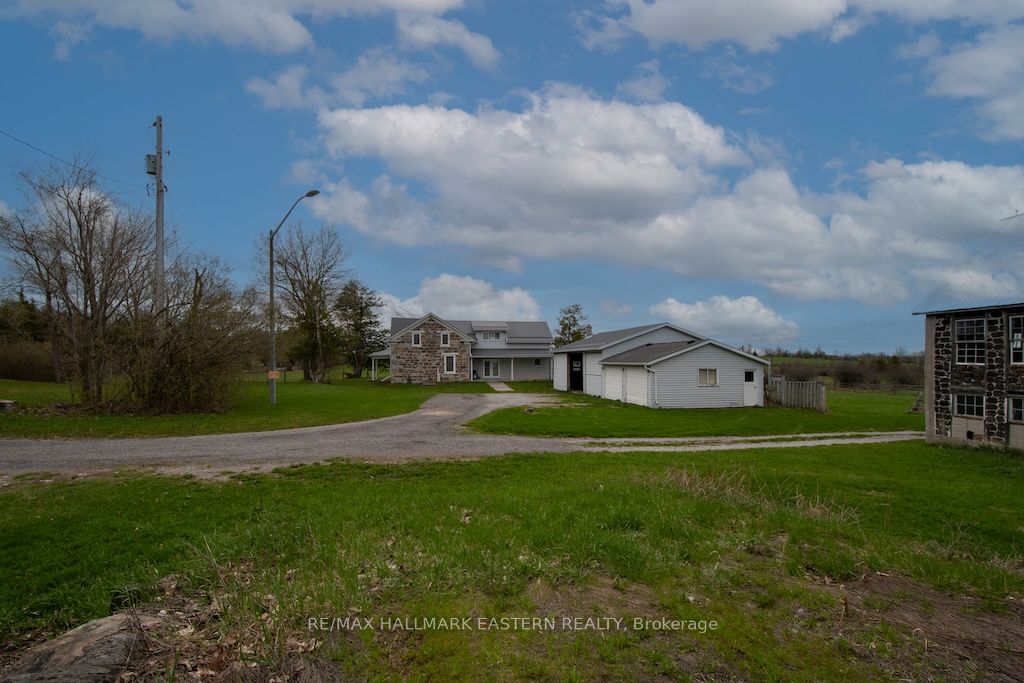 1444 5th Line Property Photo 48