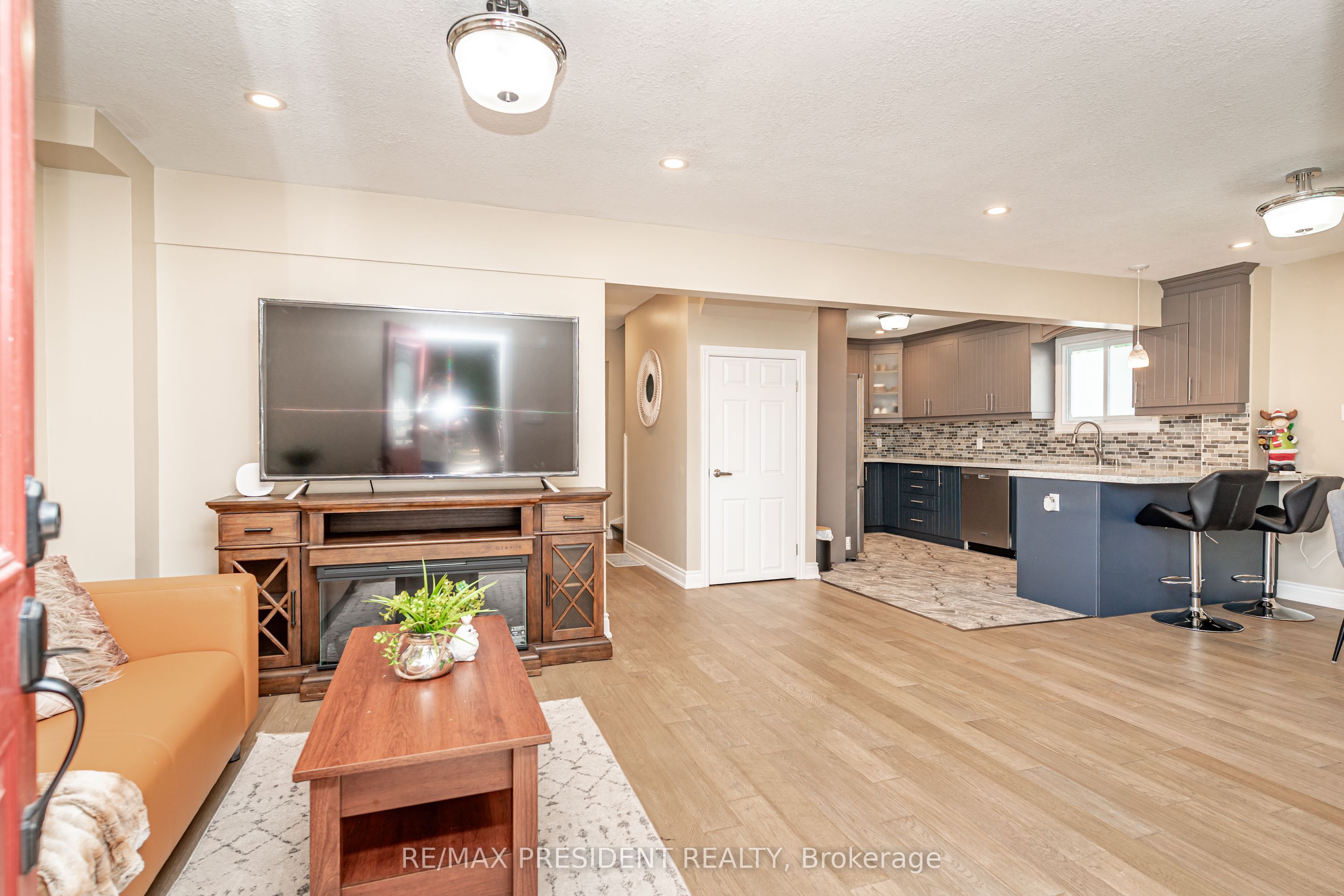 13 Lewis Street Property Photo 6