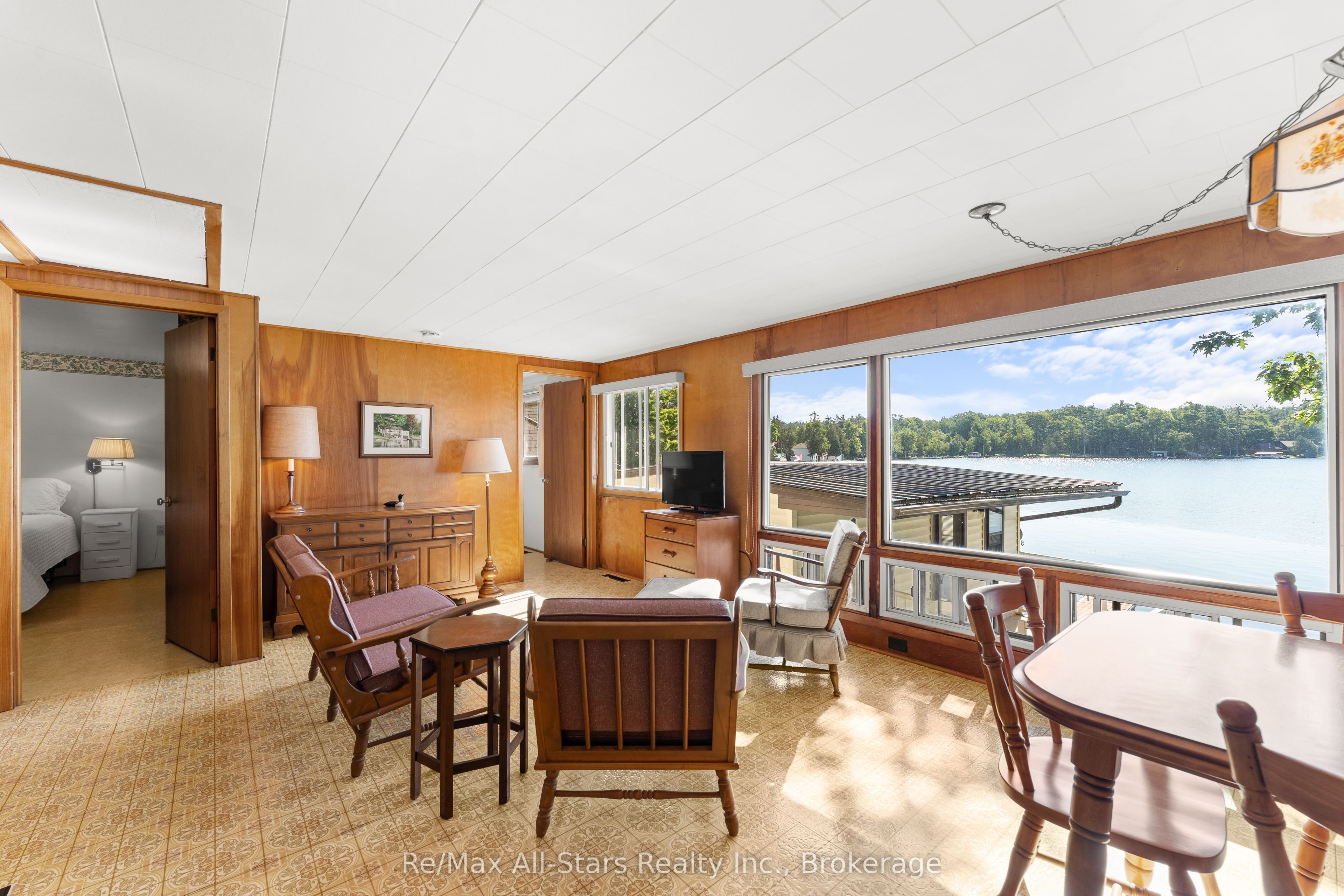 75 Fells Point Road Property Photo 15