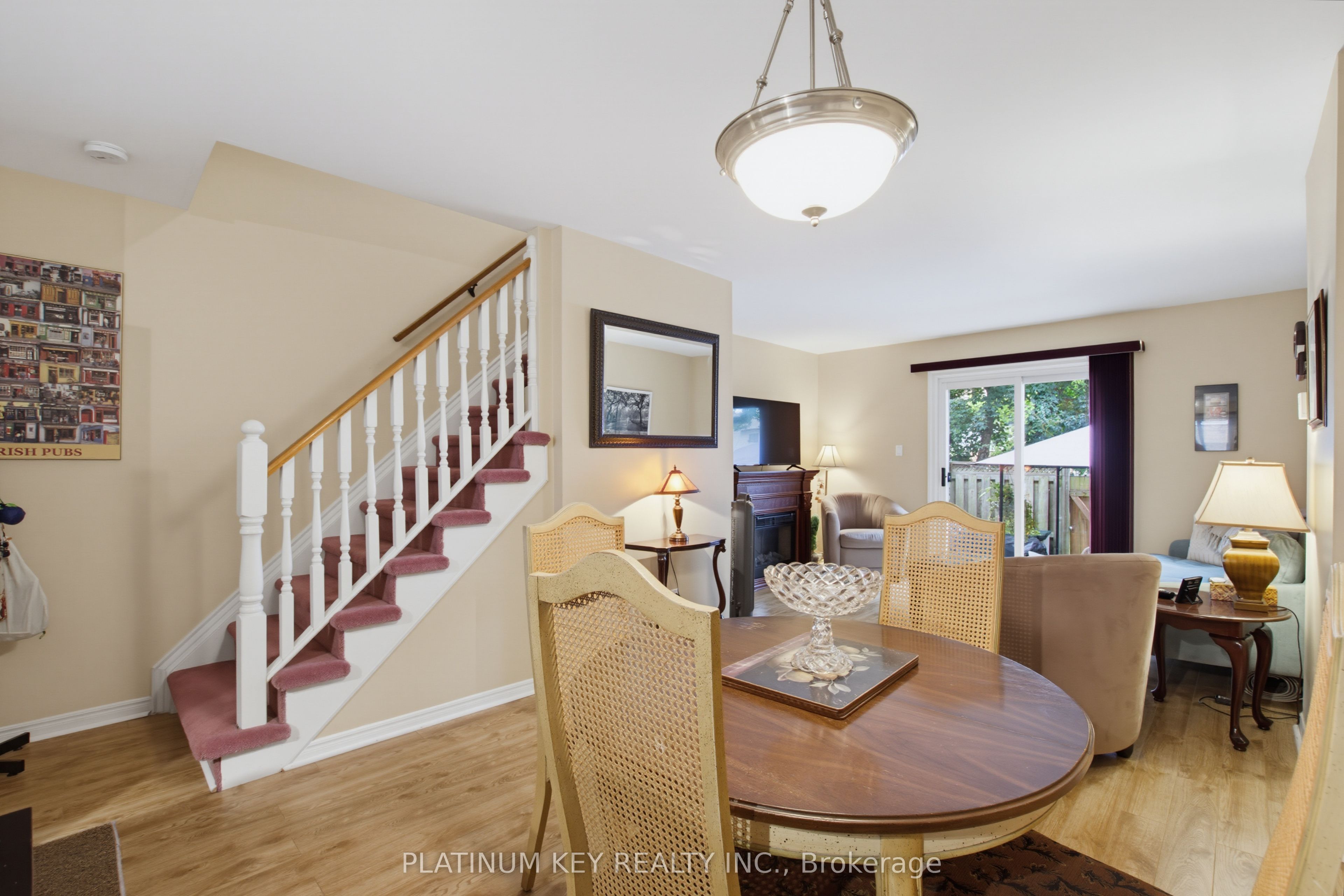 1328 Commissioners Road W 62 Property Photo 6