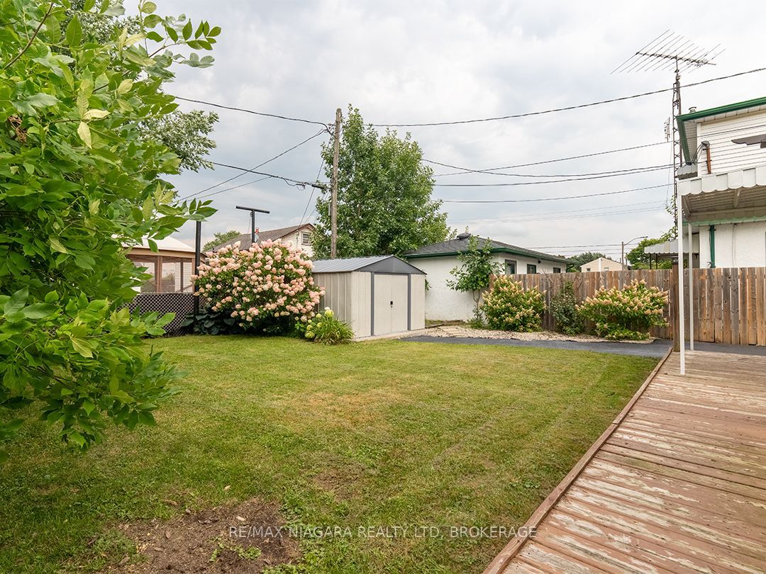 406 Dieppe Street Property Photo 20