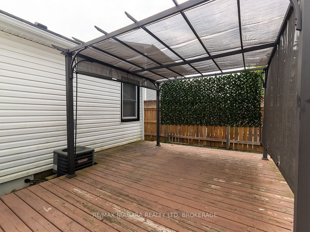 406 Dieppe Street Property Photo 29