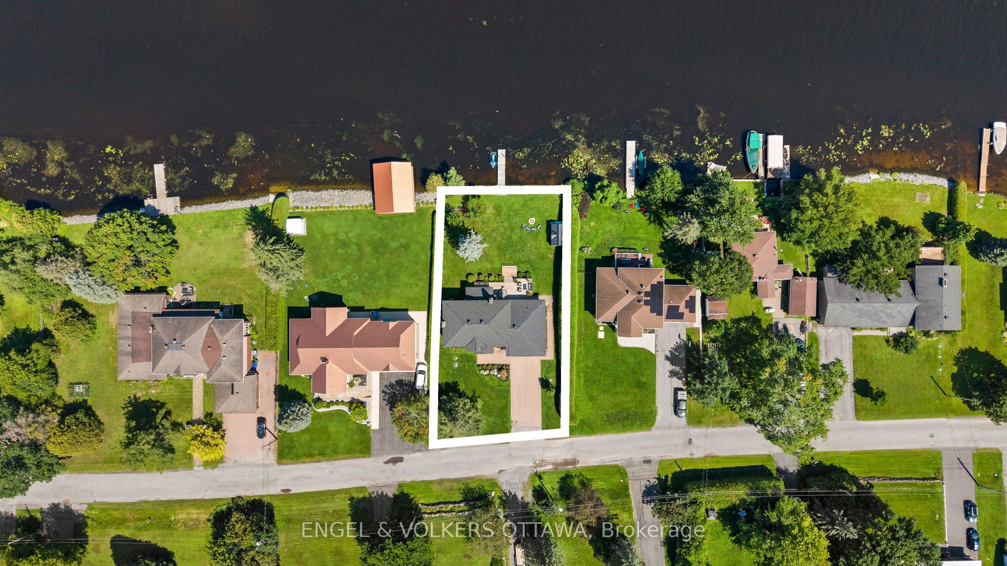5765 Kelly Marie Drive N Property Photo 45