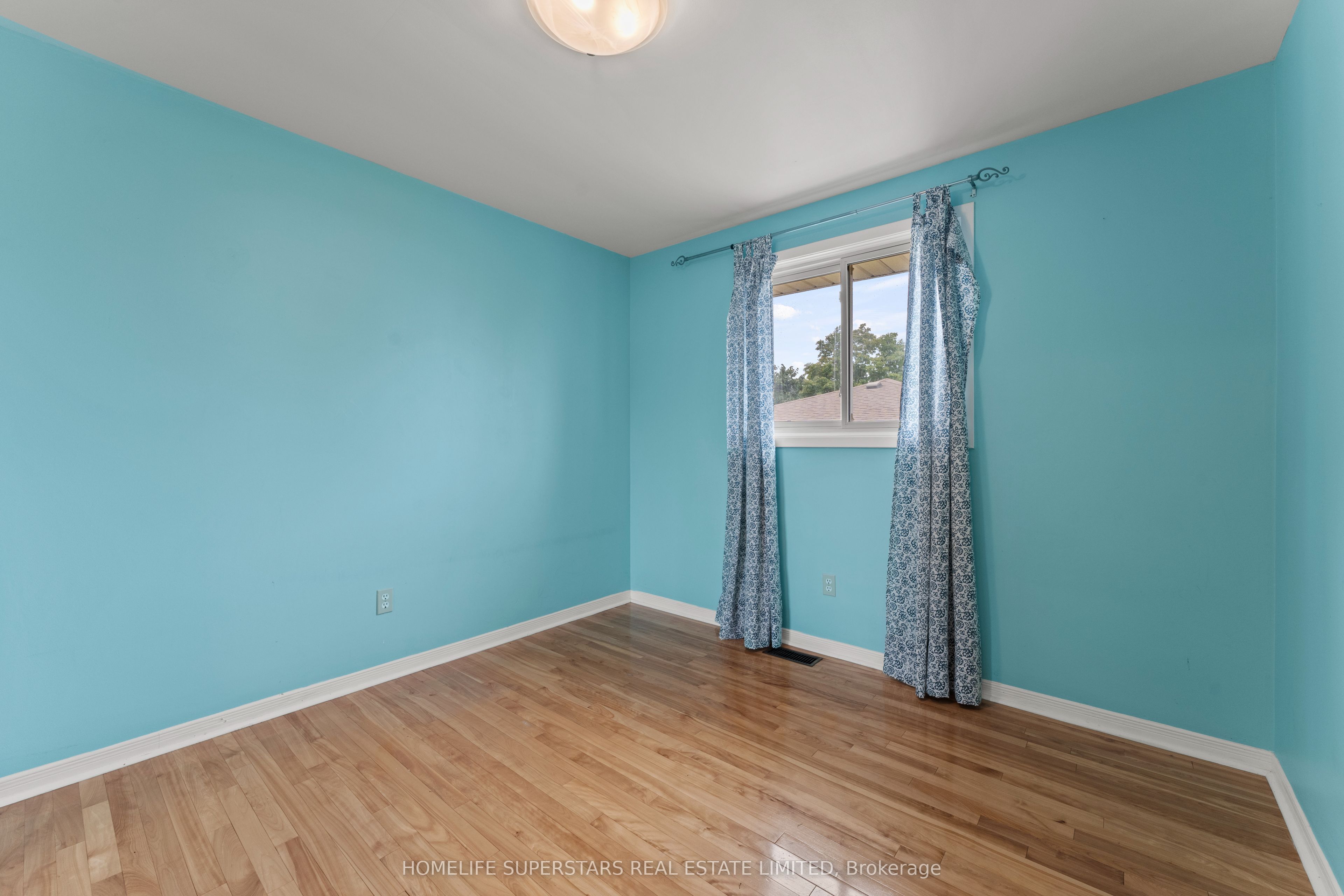 9925 Holly Crescent Property Photo 40