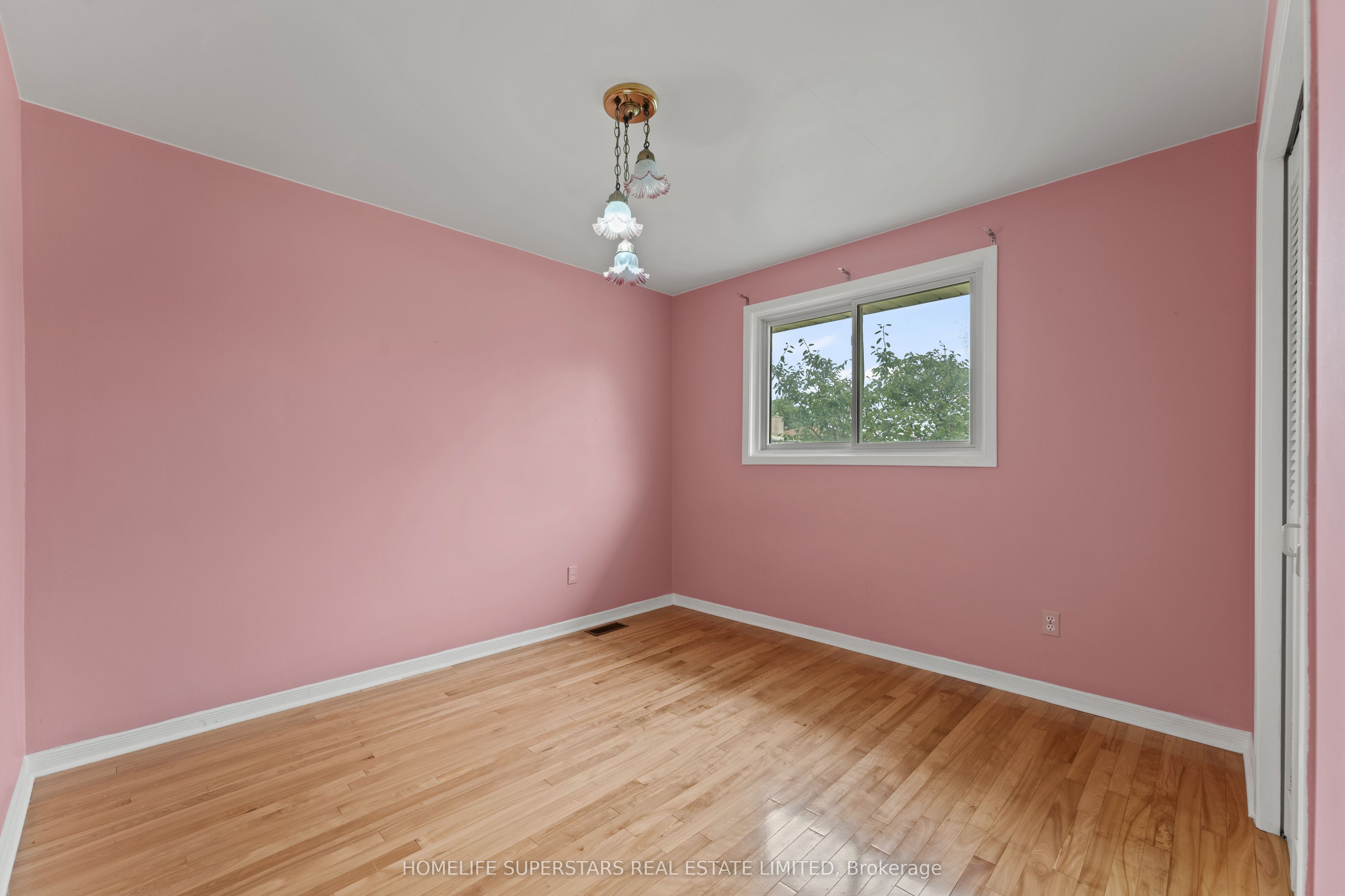9925 Holly Crescent Property Photo 41