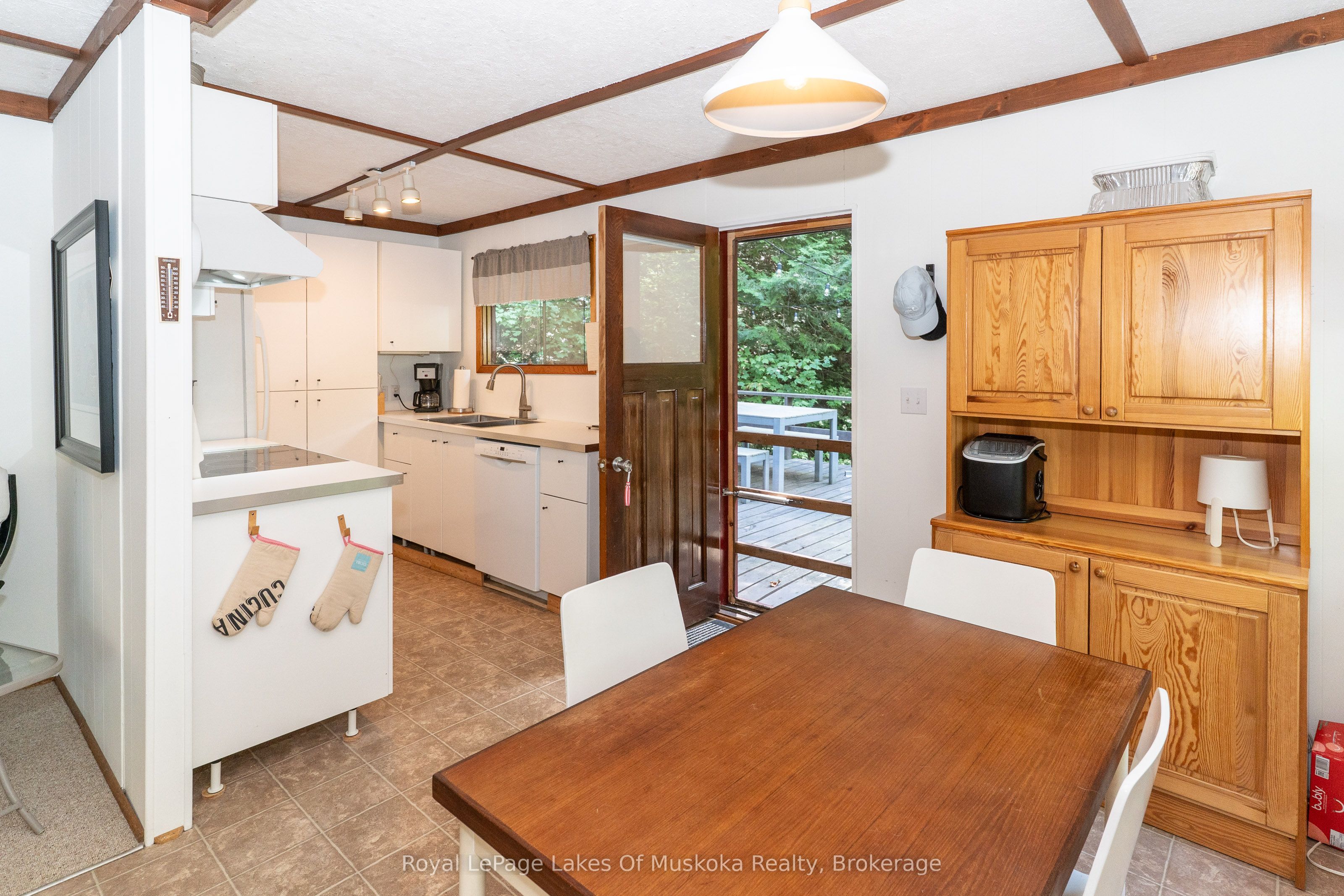 14170 Kawagama Long Island Property Photo 37