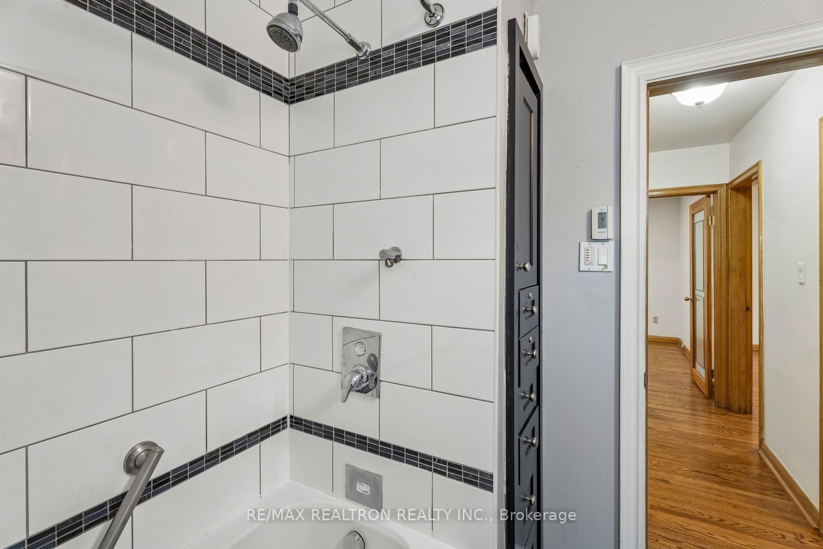 831 Mohawk Road E Property Photo 24