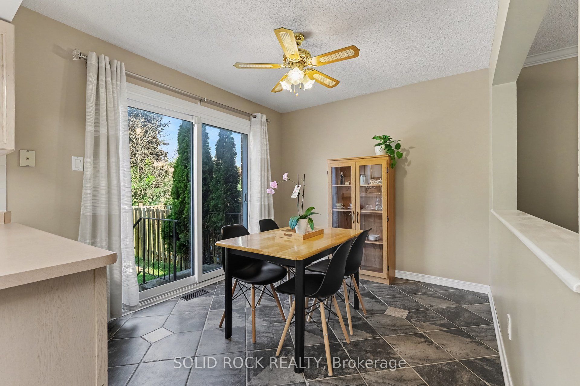 76 Grenadier Way Property Photo 12