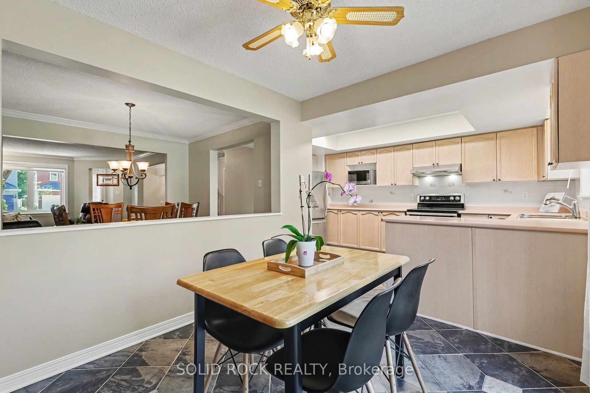 76 Grenadier Way Property Photo 13