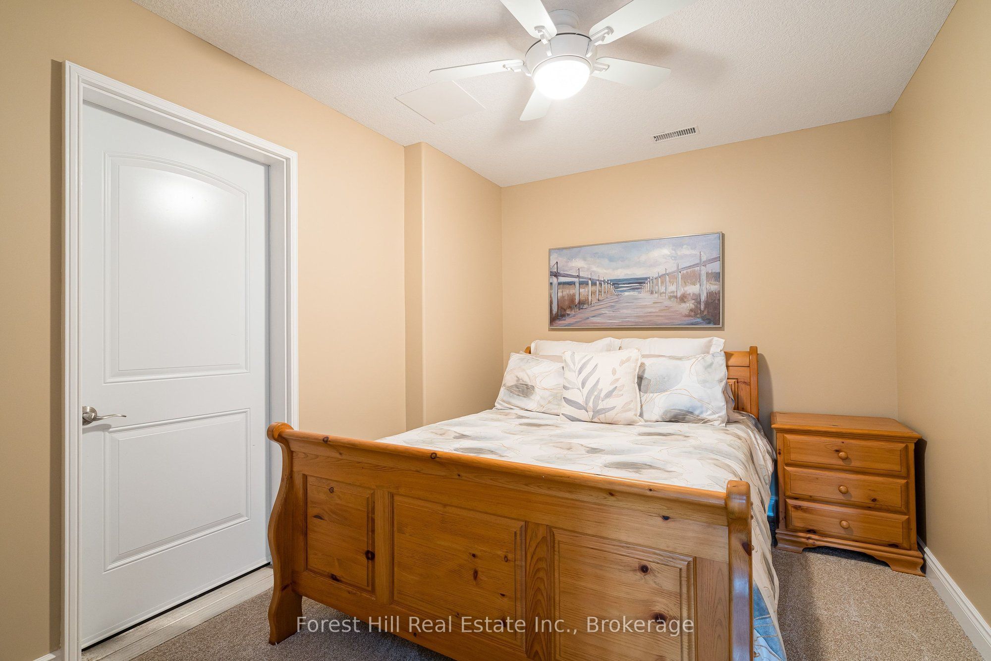 201 Peters Crescent Property Photo 46