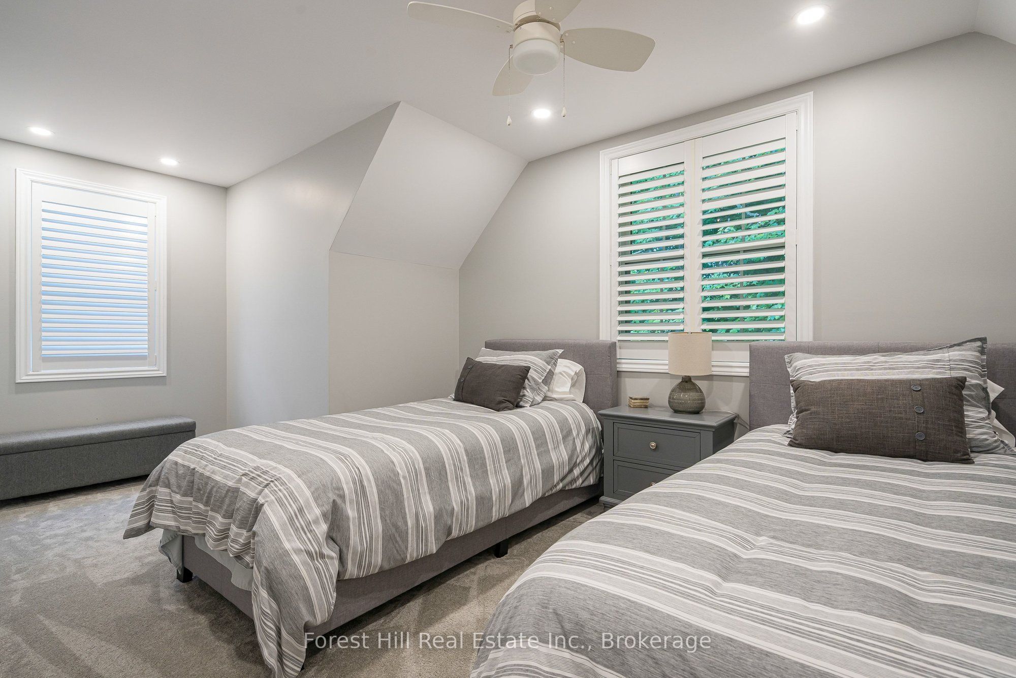 201 Peters Crescent Property Photo 49